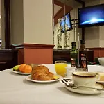 卡米诺蓬特韦德拉酒店