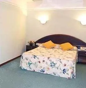 Virgen Del Camino 호텔